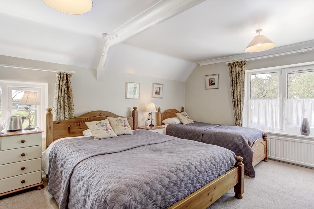 South Norfolk Guest House Great Moulton Bagian luar foto
